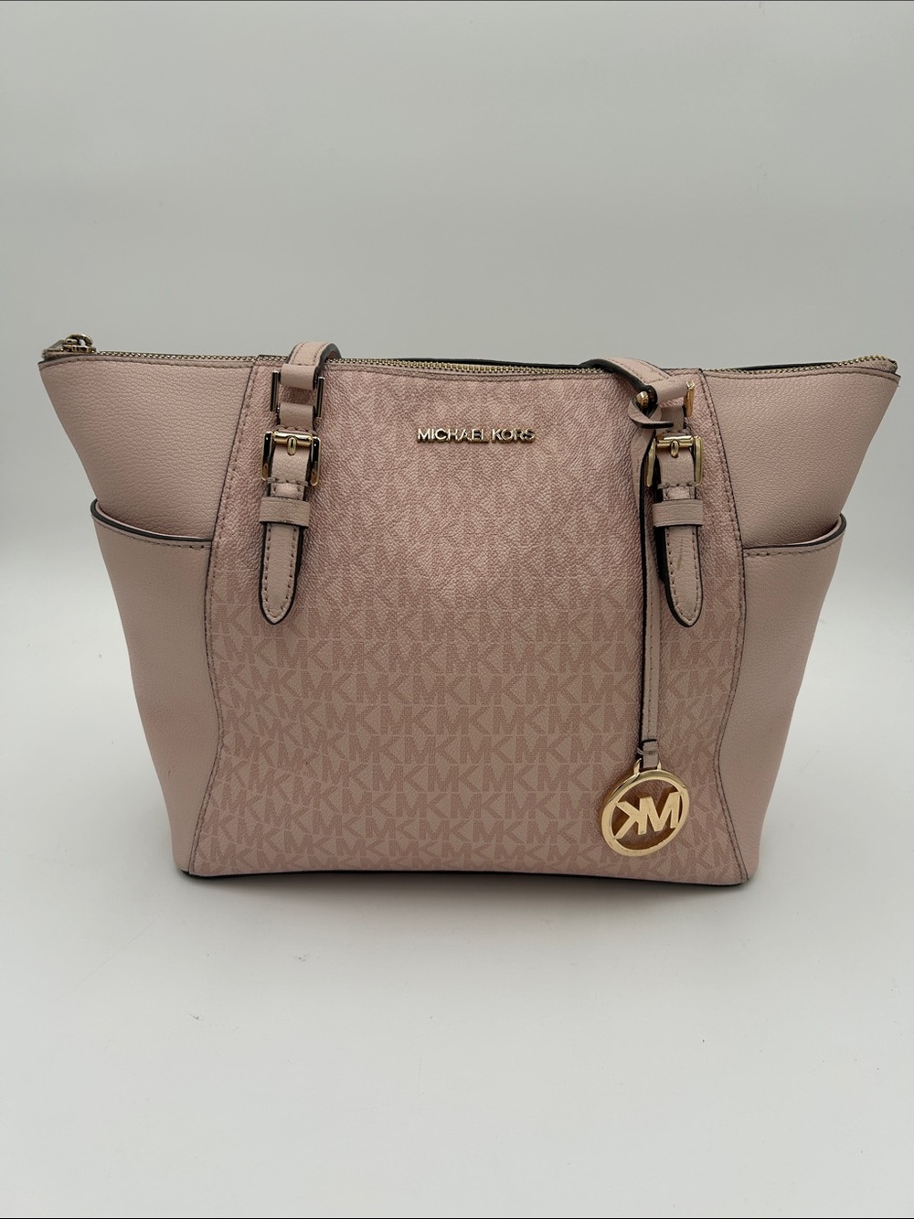 MICHAEL KORS BALLET PINK
CHARLOTTE LARGE LOGO AND LEATHER TOP ZIP TOTE BAG